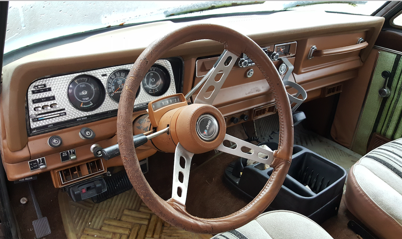 Illustration for article titled Please Help Me Decide If I Should Buy This 1979 Jeep Cherokee Golden Eagle
